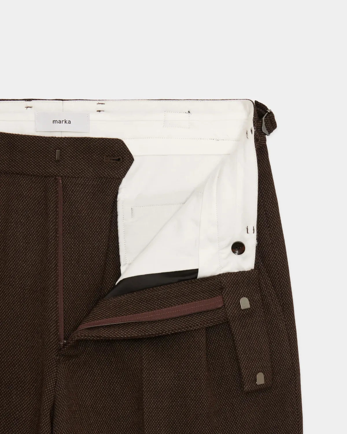 marka / Tumbled Wool Serge / Single Pleat Wide Trousers (M26C10PT02C)