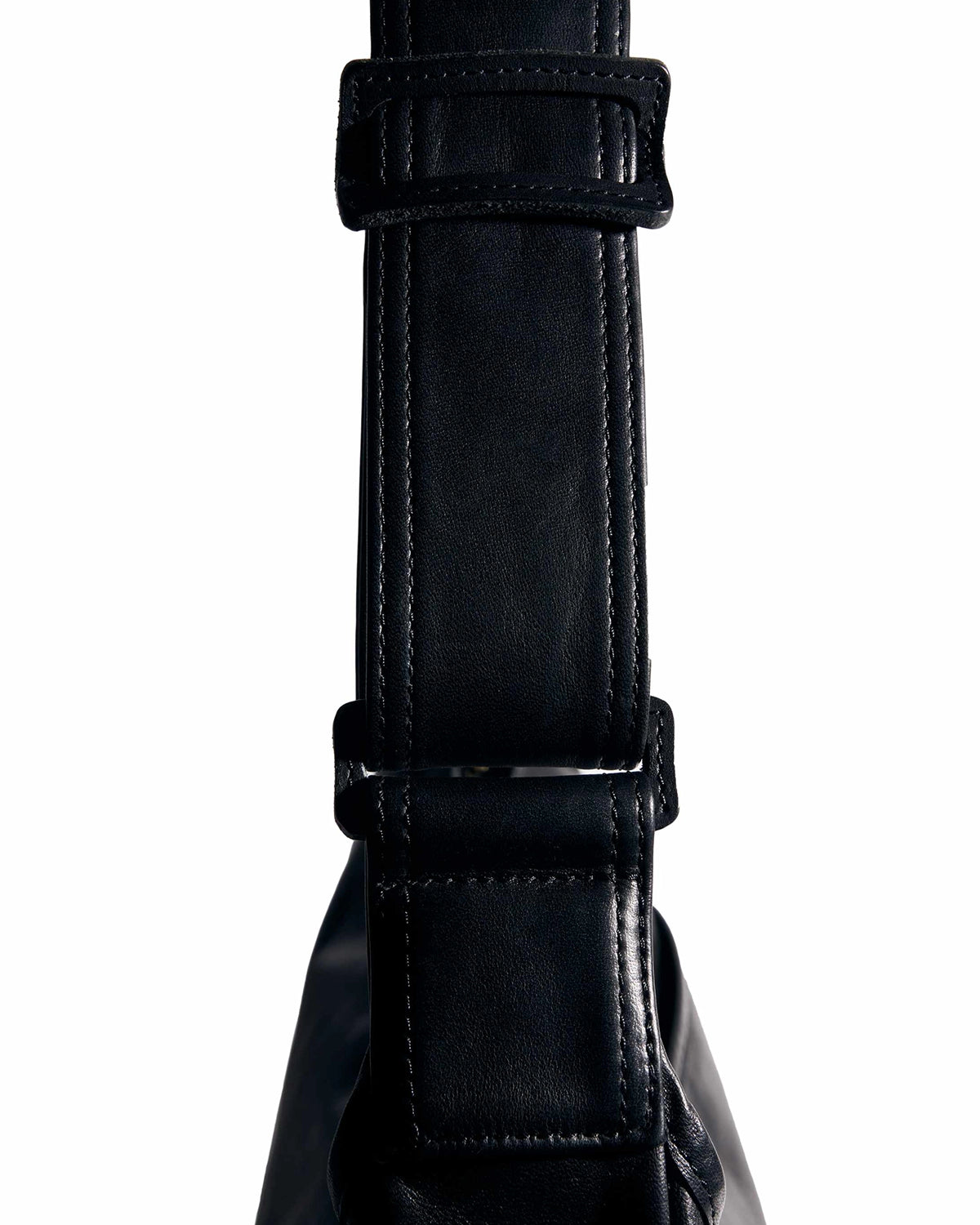 MASSES / HORSE LEATHER SHOLDER BAG (1262082010)