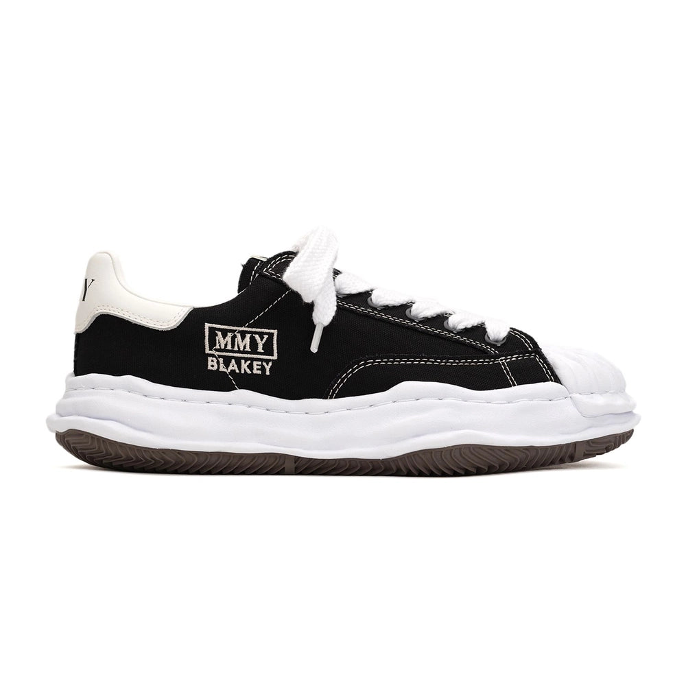Maison MIHARA YASUHIRO の "BLAKEY" OG Sole Canvas Low-top Sneaker (A08FW735)