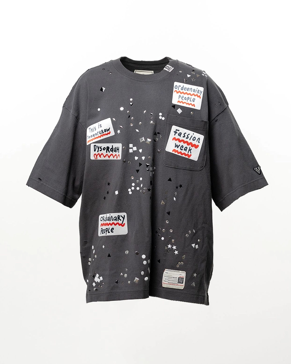 Maison MIHARA YASUHIRO の Embellished Sticker T-shirt (A16TS592)