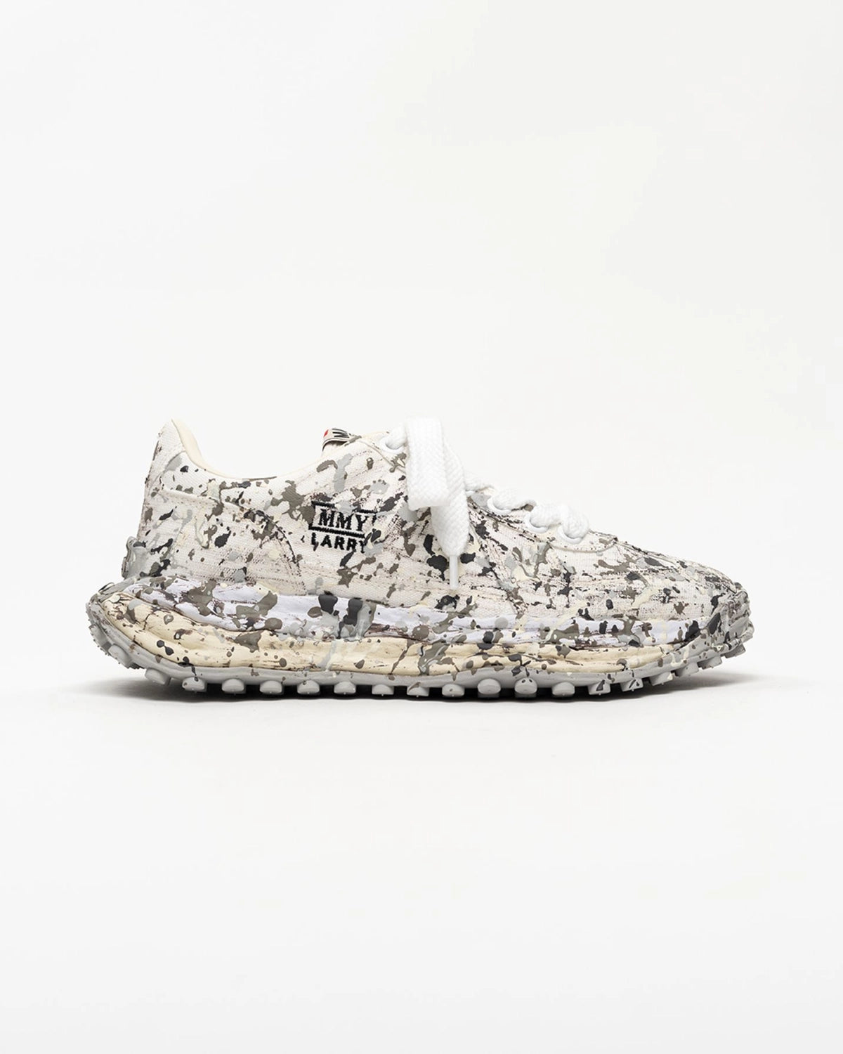 Maison MIHARA YASUHIRO の "LARRY"OG Sole Sputtering Paint Canvas Low-top Sneakers (A17FW718)