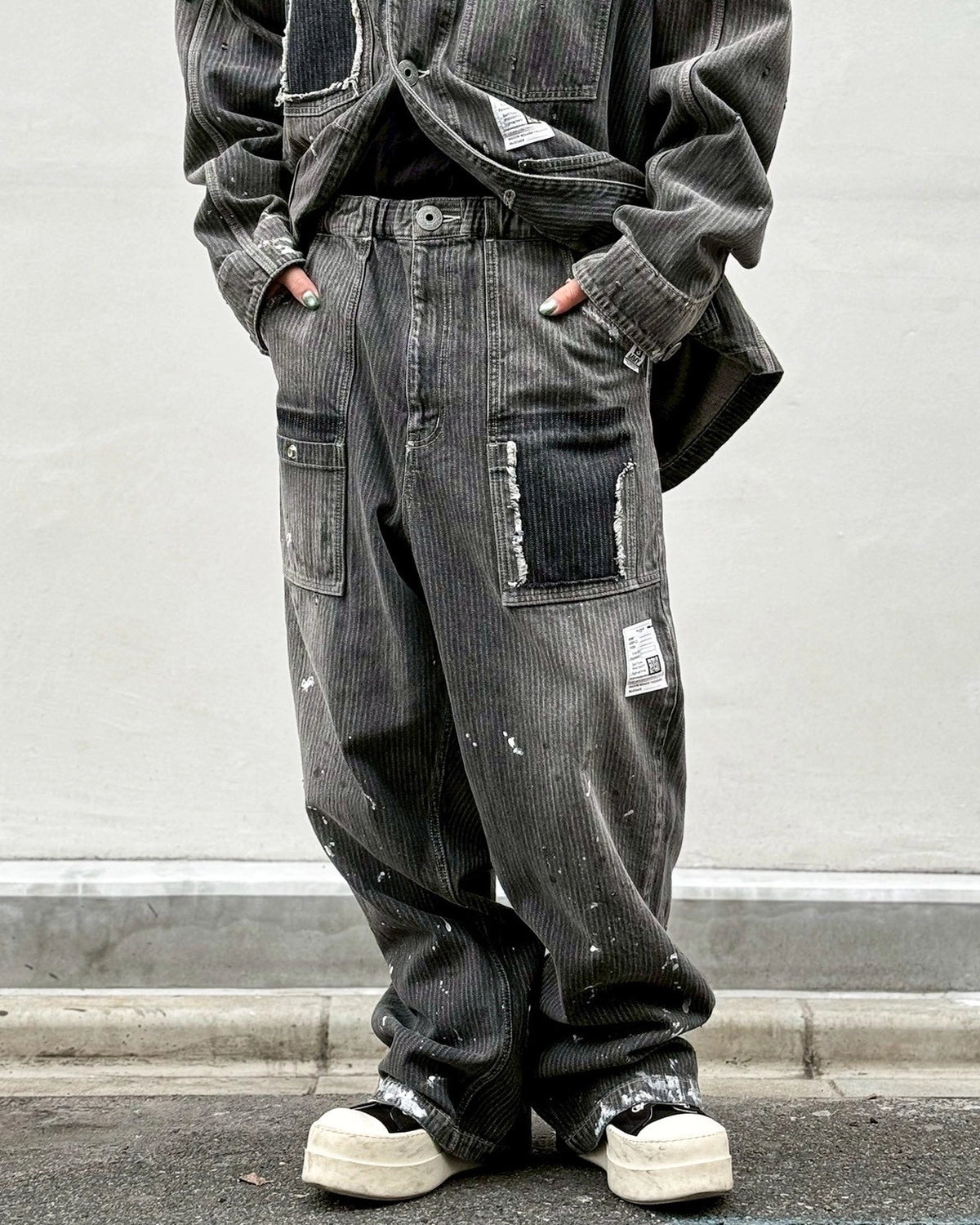 Maison MIHARA YASUHIRO の STRIPE DENIM BUSH PANTS (J16PT128)