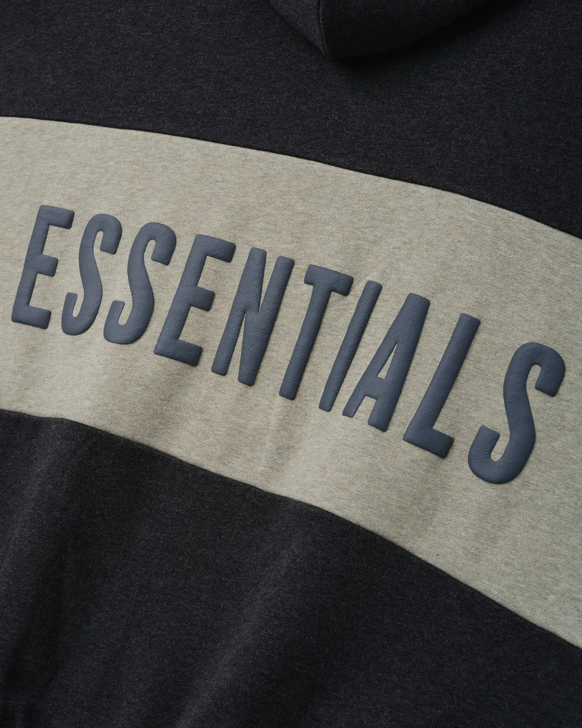 ESSENTIALS / Cropped Relaxed Panelled Hoodie (RW00283-0120)