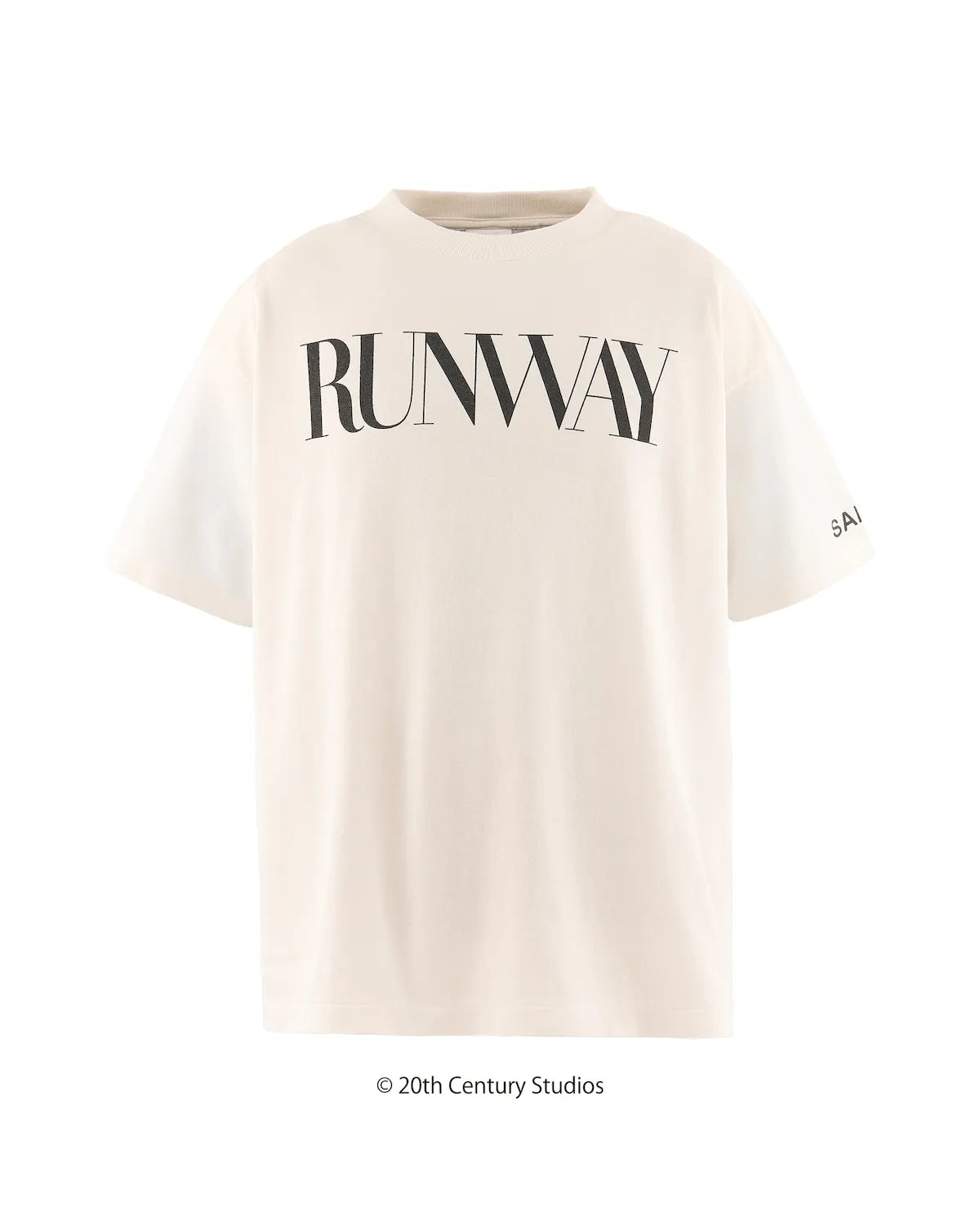 SAINT Mxxxxxx × プラダを着た悪魔 の PRADA_SS T-SHIRT (SM-MK1-0000-K01)