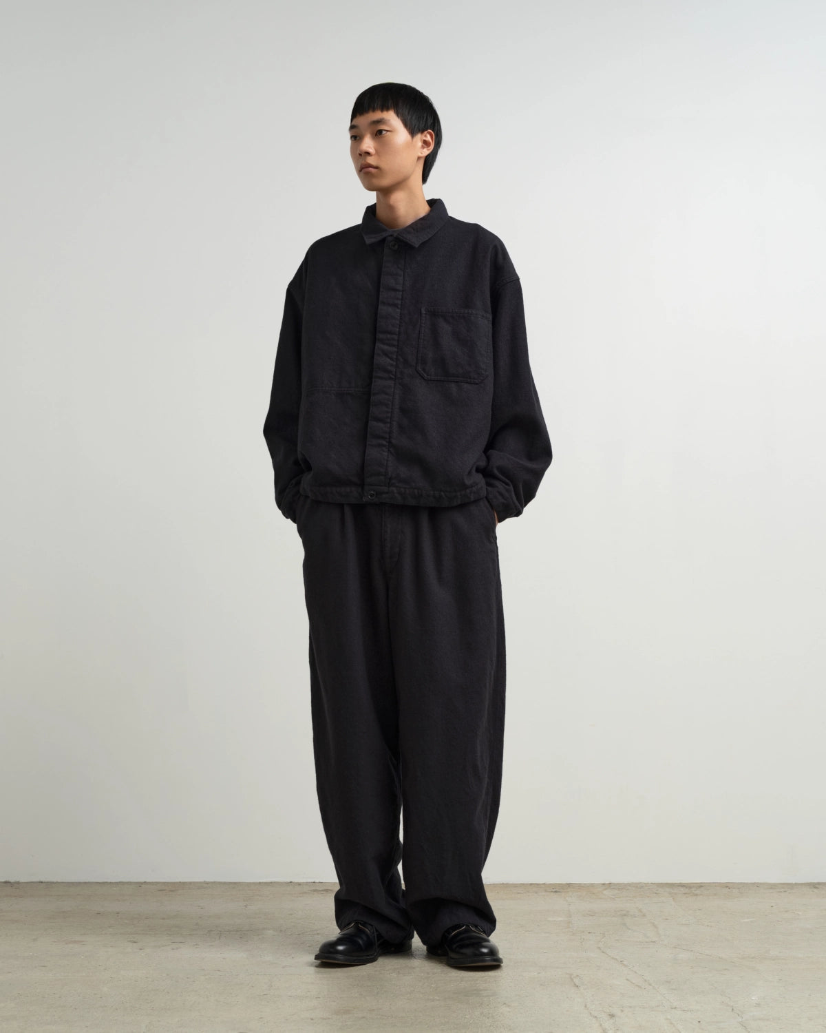 Graphpaper × SANMONT / SANMONT for Graphpaper Wool Twill Belted Pants (SANM263-40002)