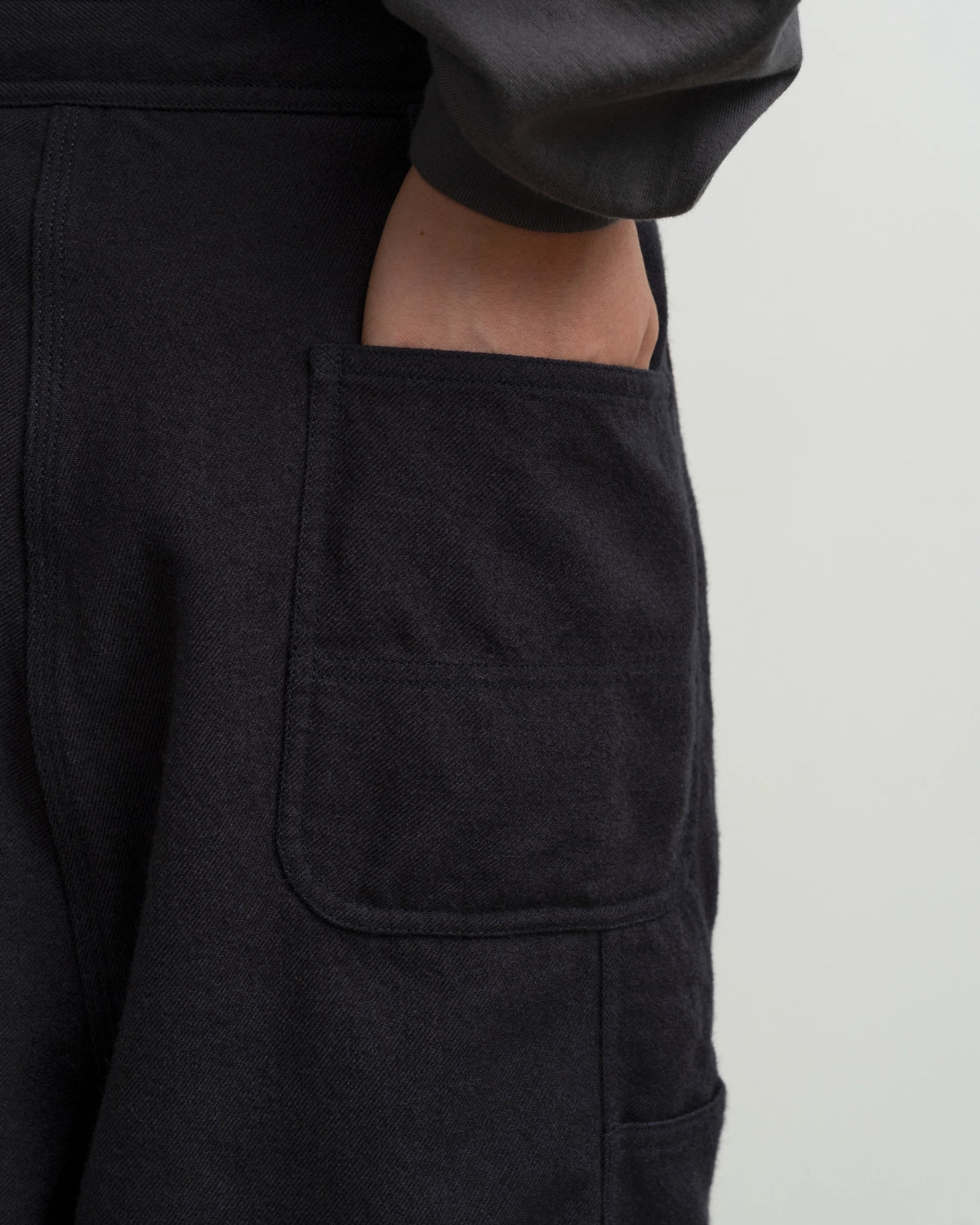 Graphpaper × SANMONT / SANMONT for Graphpaper Wool Twill Belted Pants (SANM263-40002)