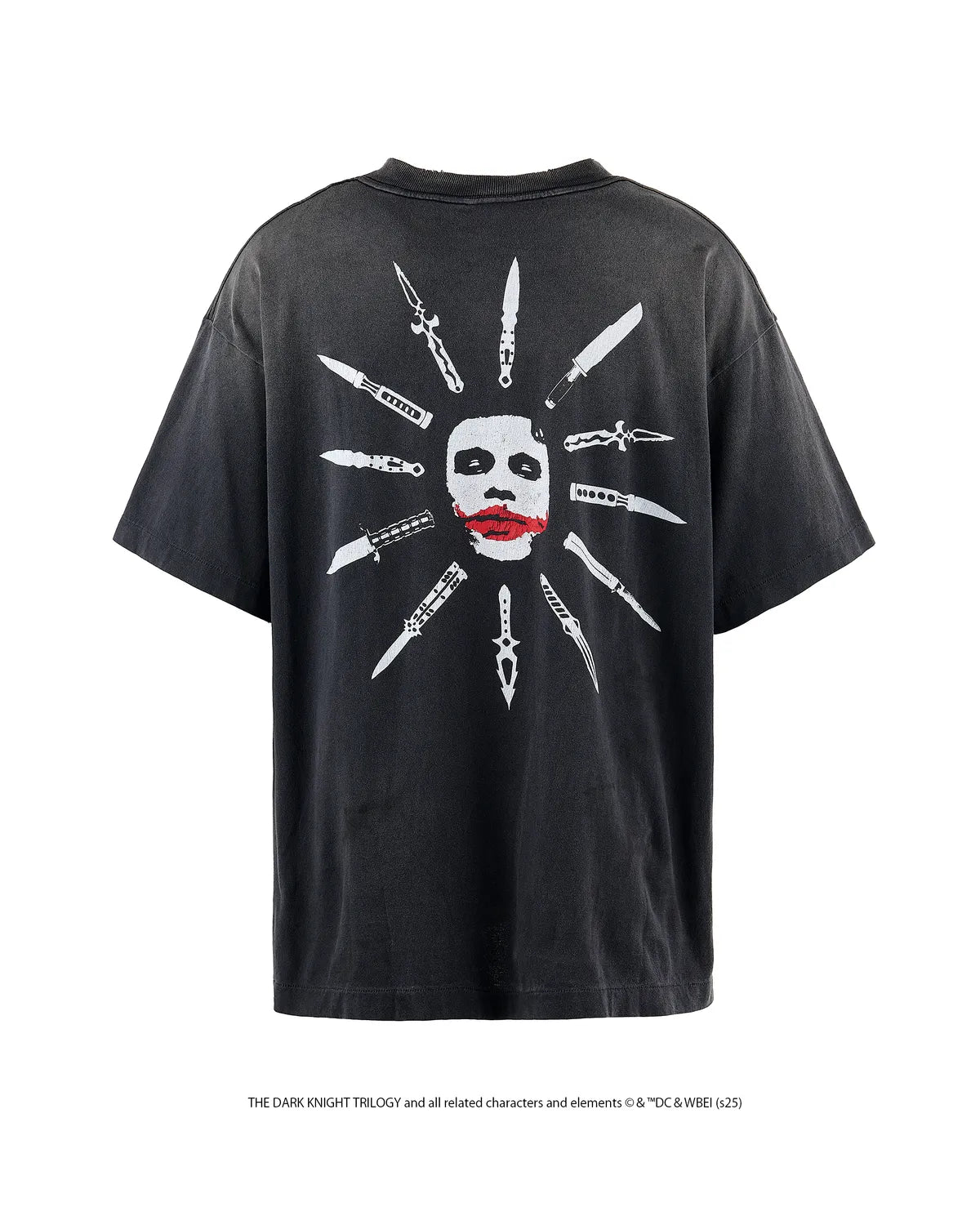 ©︎SAINT Mxxxxxx × THE DARK KNIGHT TRILOGY / BTM_SS TEE / LIP (SM-HR8-0000-C55)