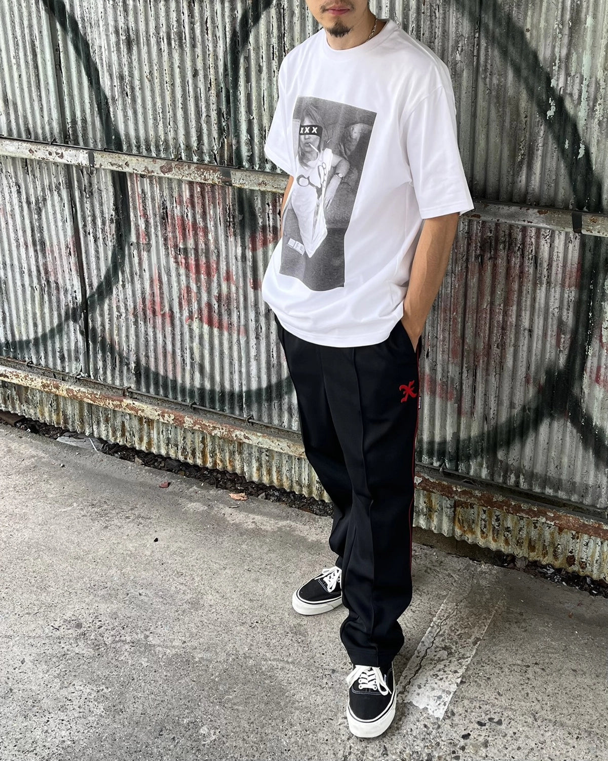 GOD SELECTION XXX / Box Logo "Brass Knuckle Scissors" Photo Tee (GX-S26-ST-20)