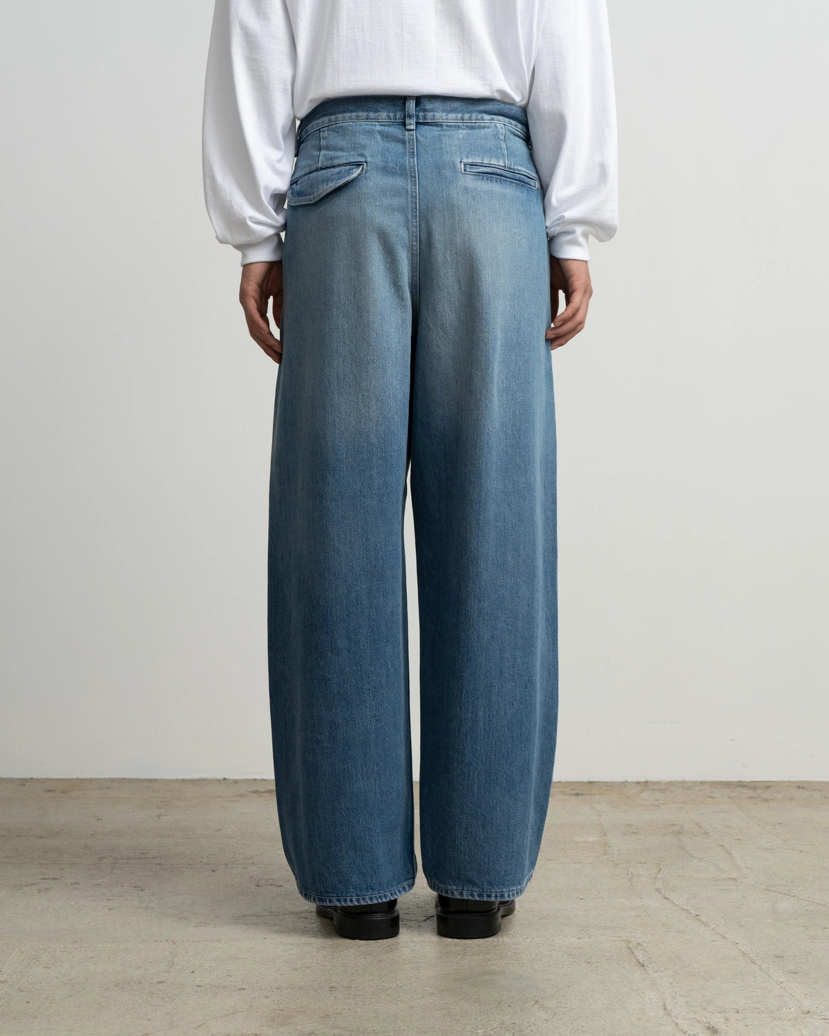 Graphpaper / Selvage Denim Two Tuck Pants (GU263-40061LB)
