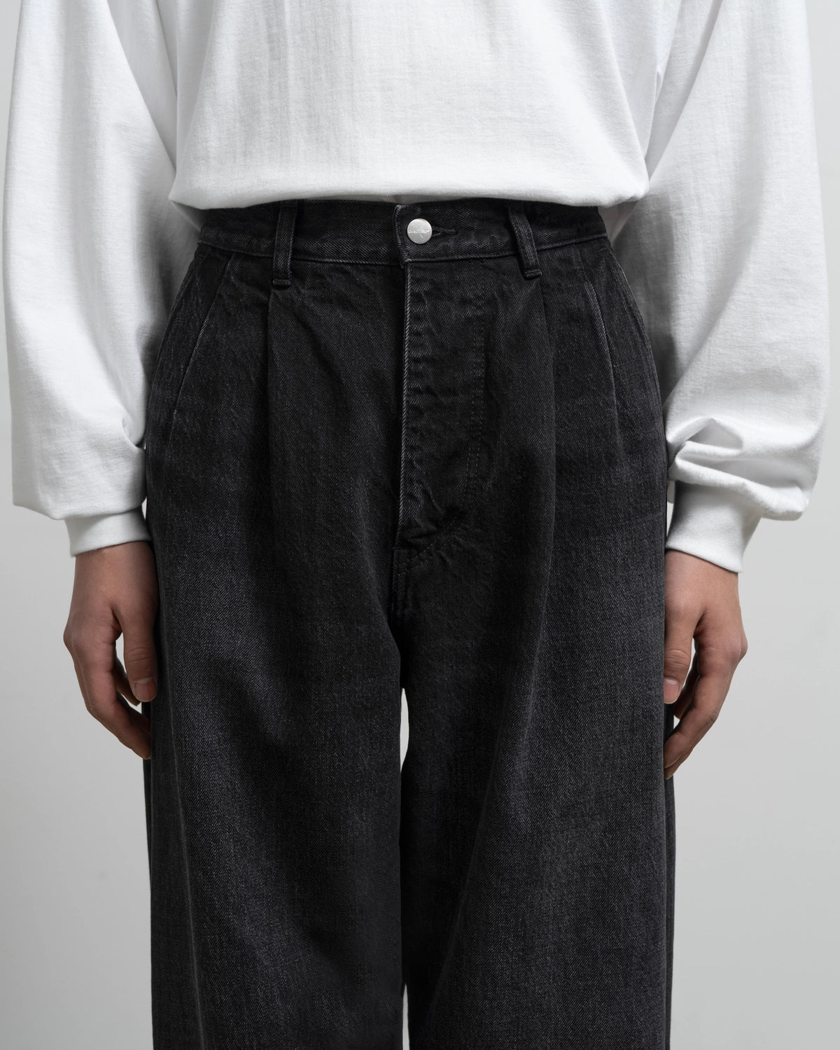 Graphpaper / Selvage Denim Two Tuck Tapered Pants (GU263-40060DB)
