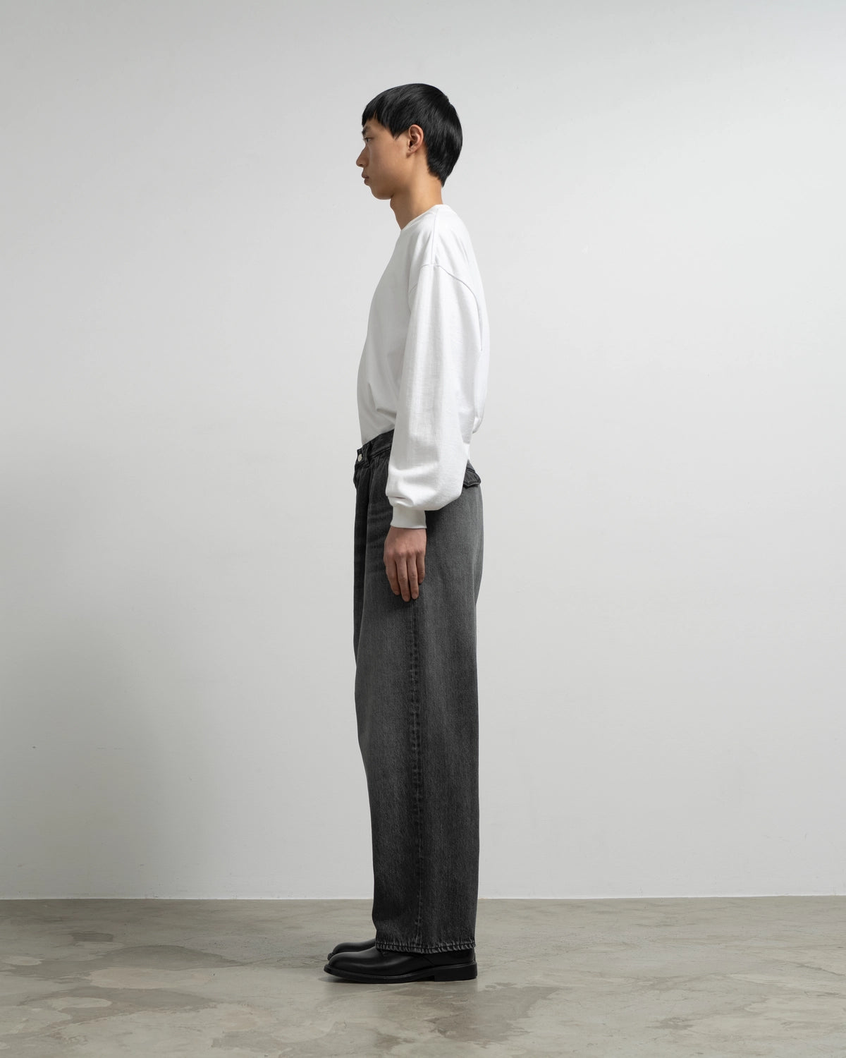 Graphpaper / Selvage Denim Two Tuck Tapered Pants (GU263-40060LB)