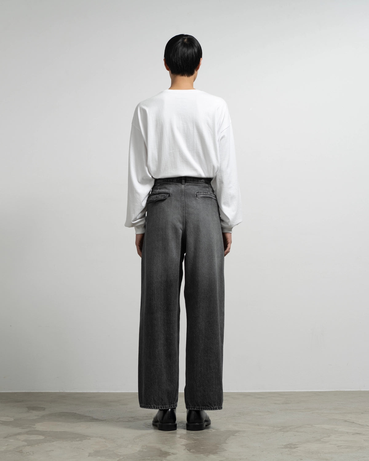 Graphpaper / Selvage Denim Two Tuck Tapered Pants (GU263-40060LB)