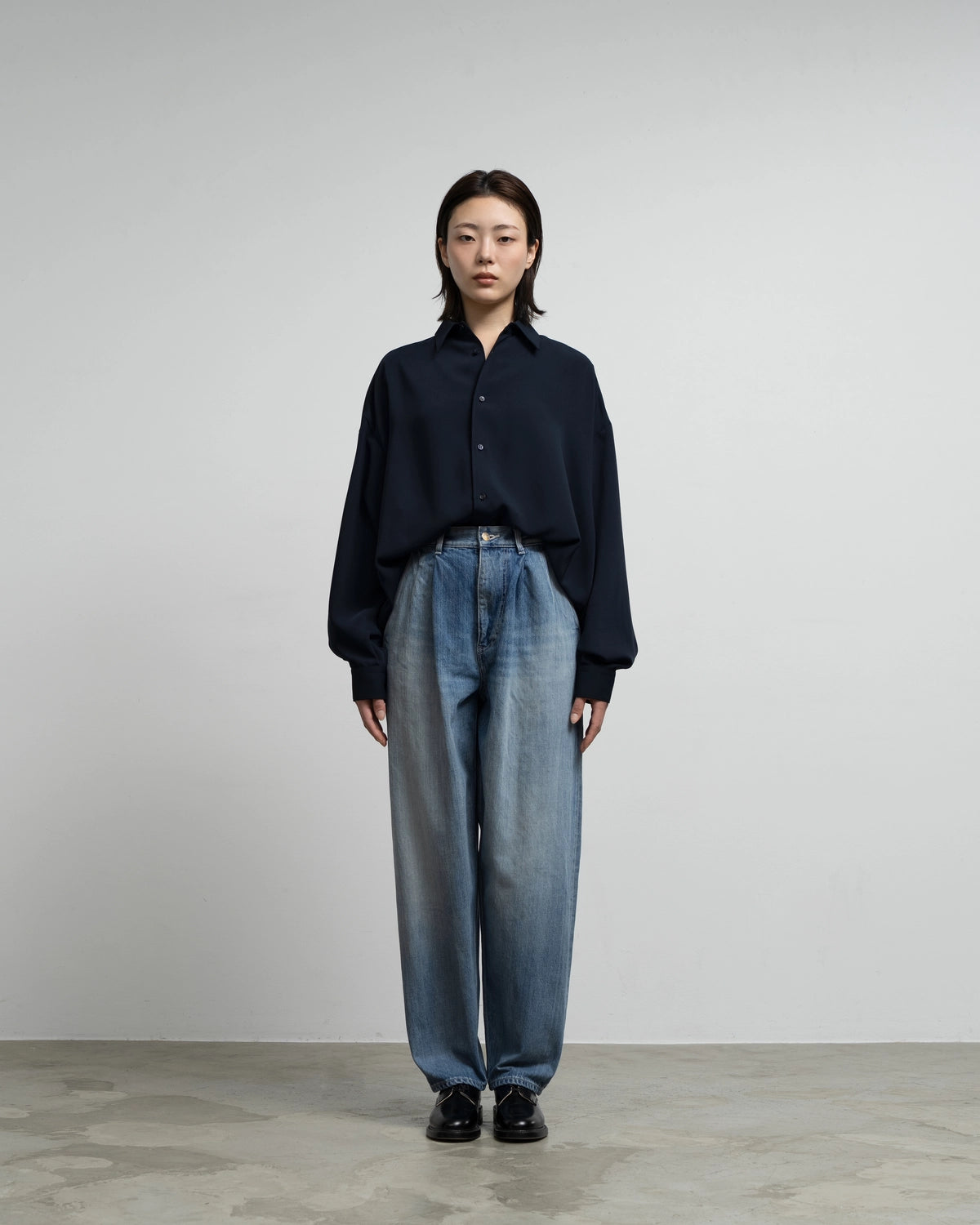 Graphpaper / Selvage Denim Two Tuck Tapered Pants (GU263-40060LB)