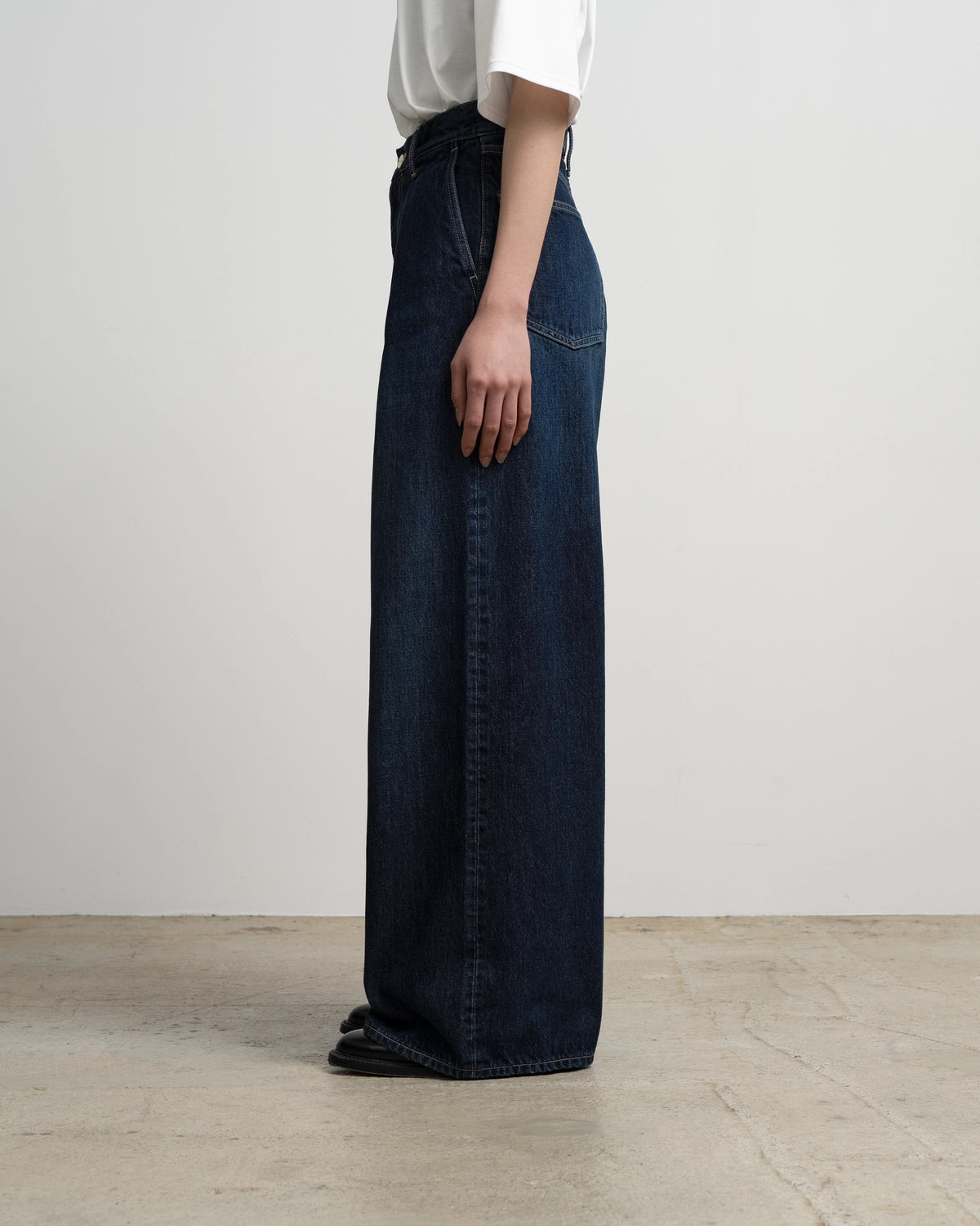 Graphpaper / Selvage Denim Two Tuck Wide Pants (GL263-40062DB)