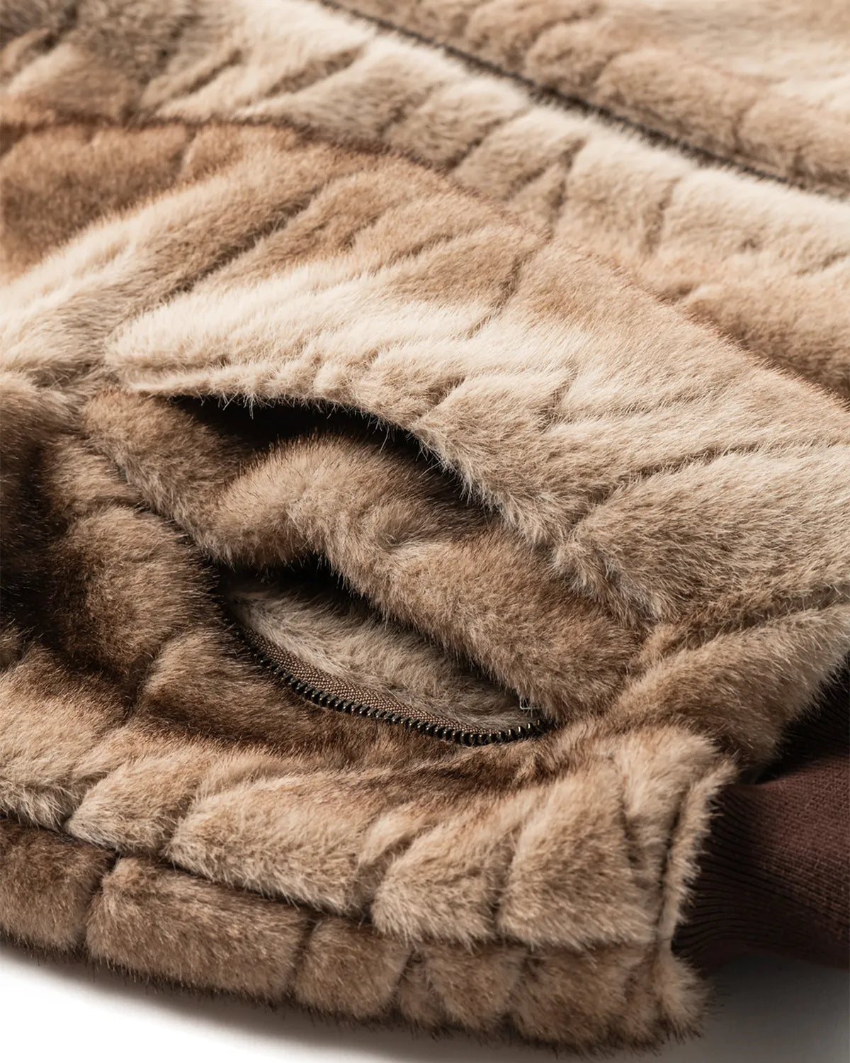 TIGHTBOOTH / T QUILT FUR MA-1 (FW25-JK04)