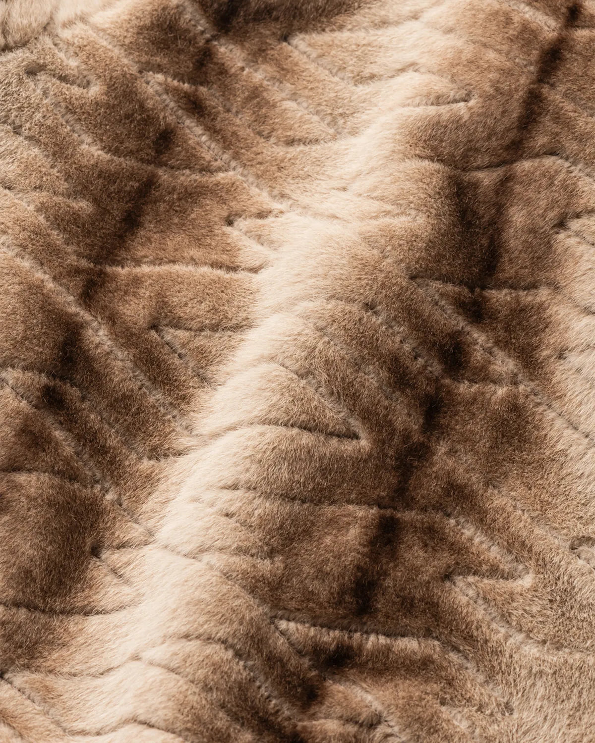 TIGHTBOOTH / T QUILT FUR MA-1 (FW25-JK04)