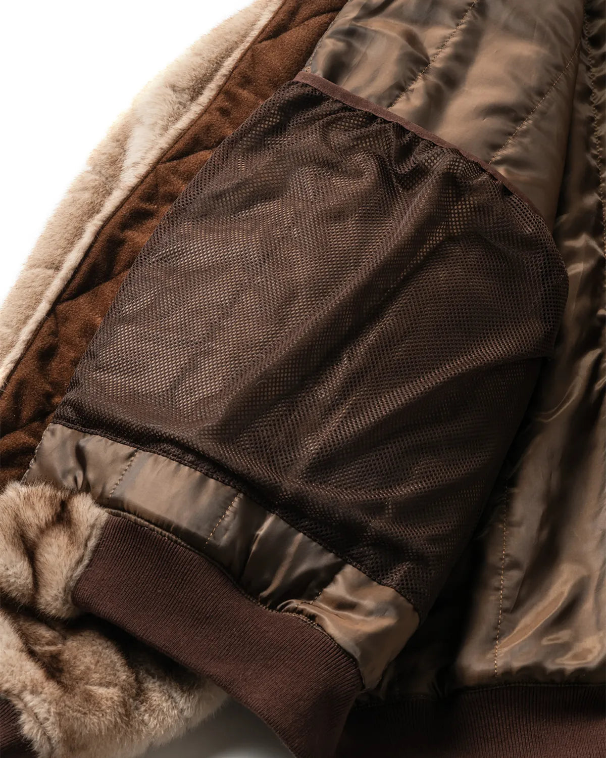 TIGHTBOOTH / T QUILT FUR MA-1 (FW25-JK04)
