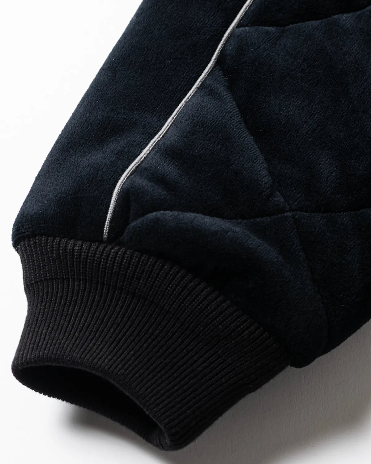 DELUXE / DELUXE × TIGHTBOOTH VELOUR SOUVENIR JKT (26SD5344)