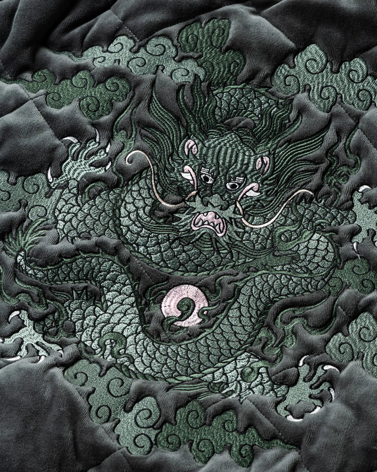 DELUXE / DELUXE × TIGHTBOOTH VELOUR SOUVENIR JKT (26SD5344)