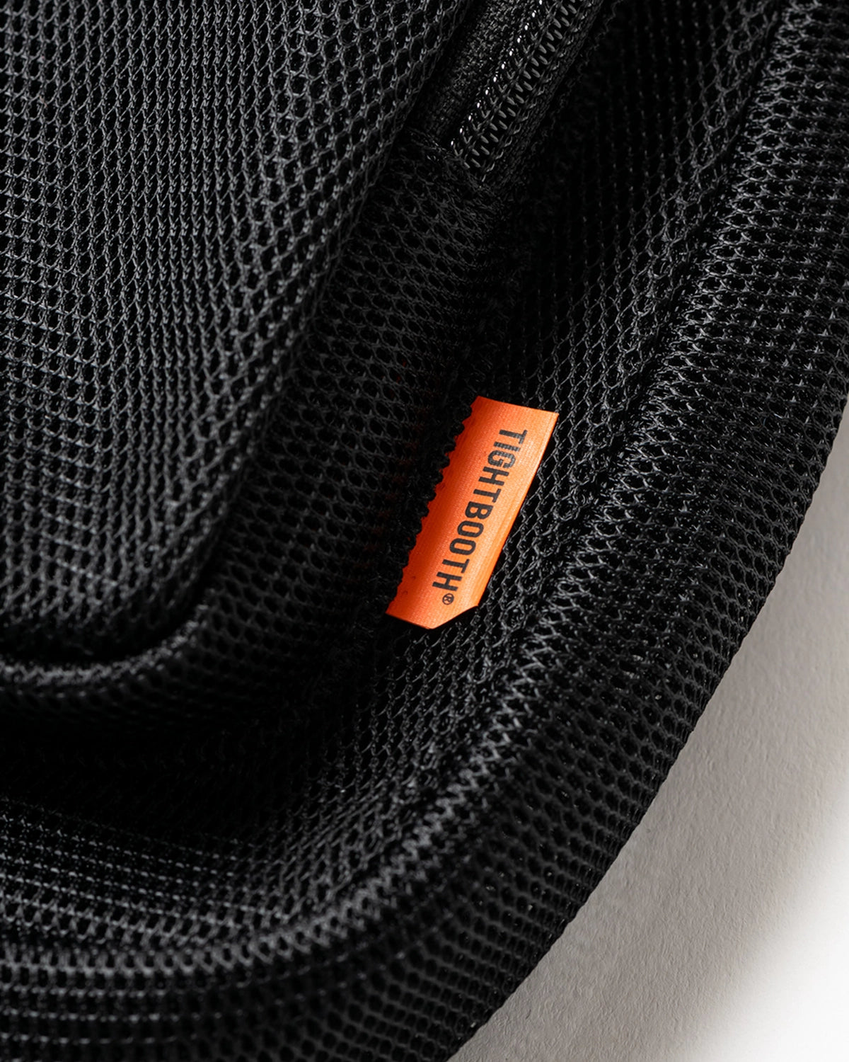 TIGHTBOOTH / LOGO MESH SACOCHE (SU26-A02)