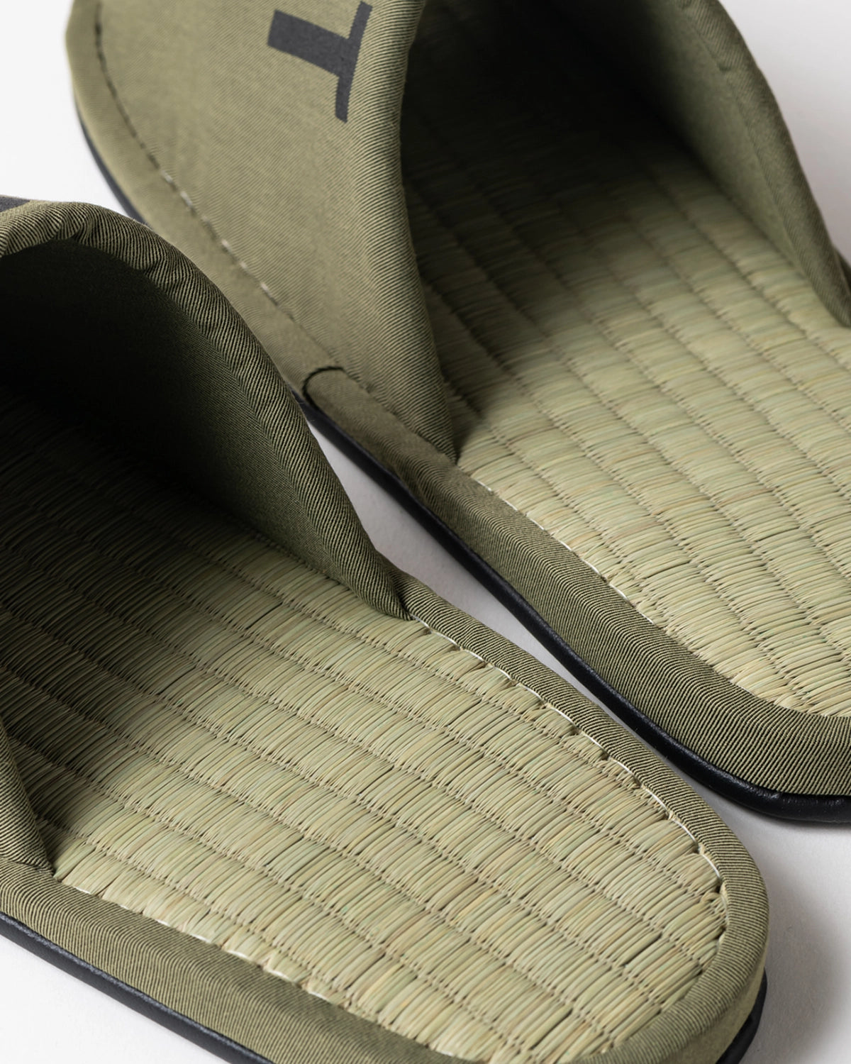 TIGHTBOOTH / BIG LABEL ROOM SANDAL (SS26-A15)