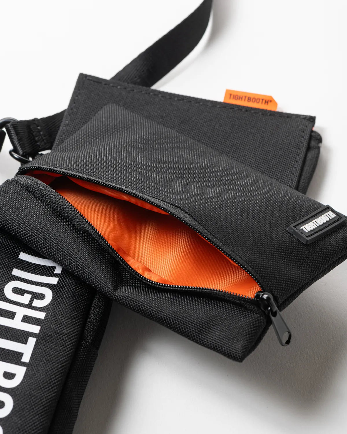 TIGHTBOOTH / TRIPLE STACK POUCH (FW26-A05)