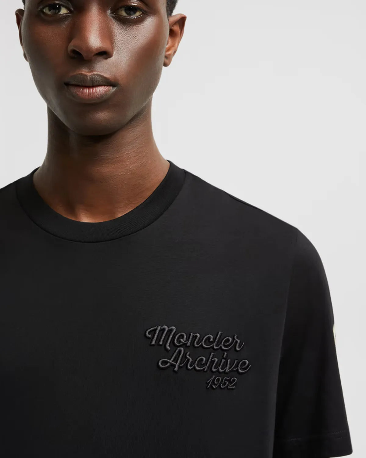MONCLER / SS T-SHIRT (K10918C0006389AJS)