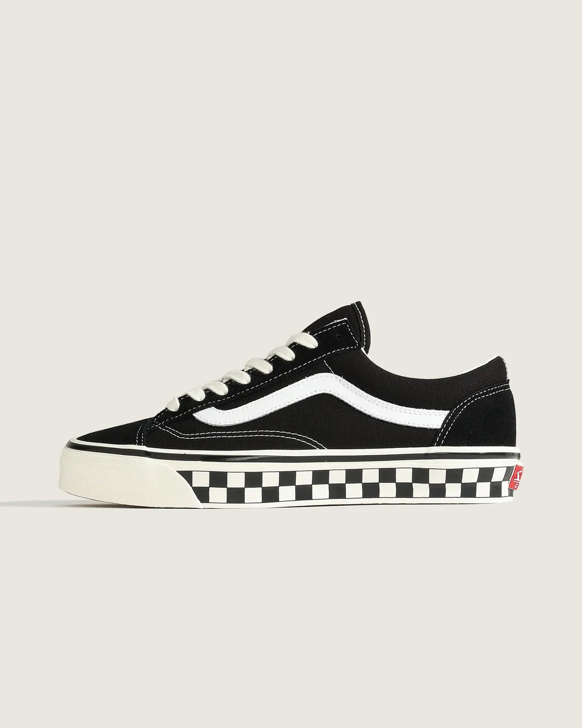 VANS の PREMIUM オールドスクール 36 (VN000E8VBPO)