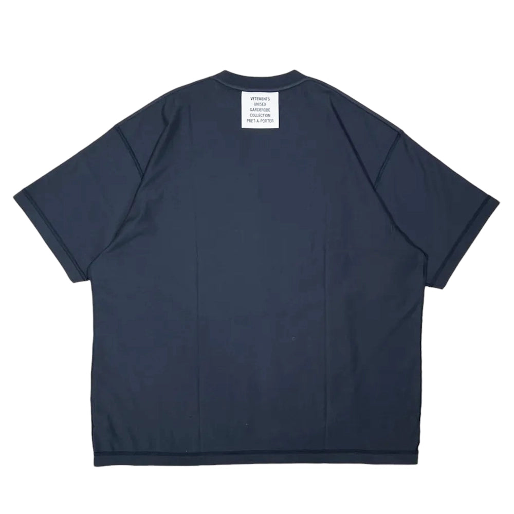 VETEMENTS / INSIDE-OUT LABEL T-SHIRT (UA65TR107B)