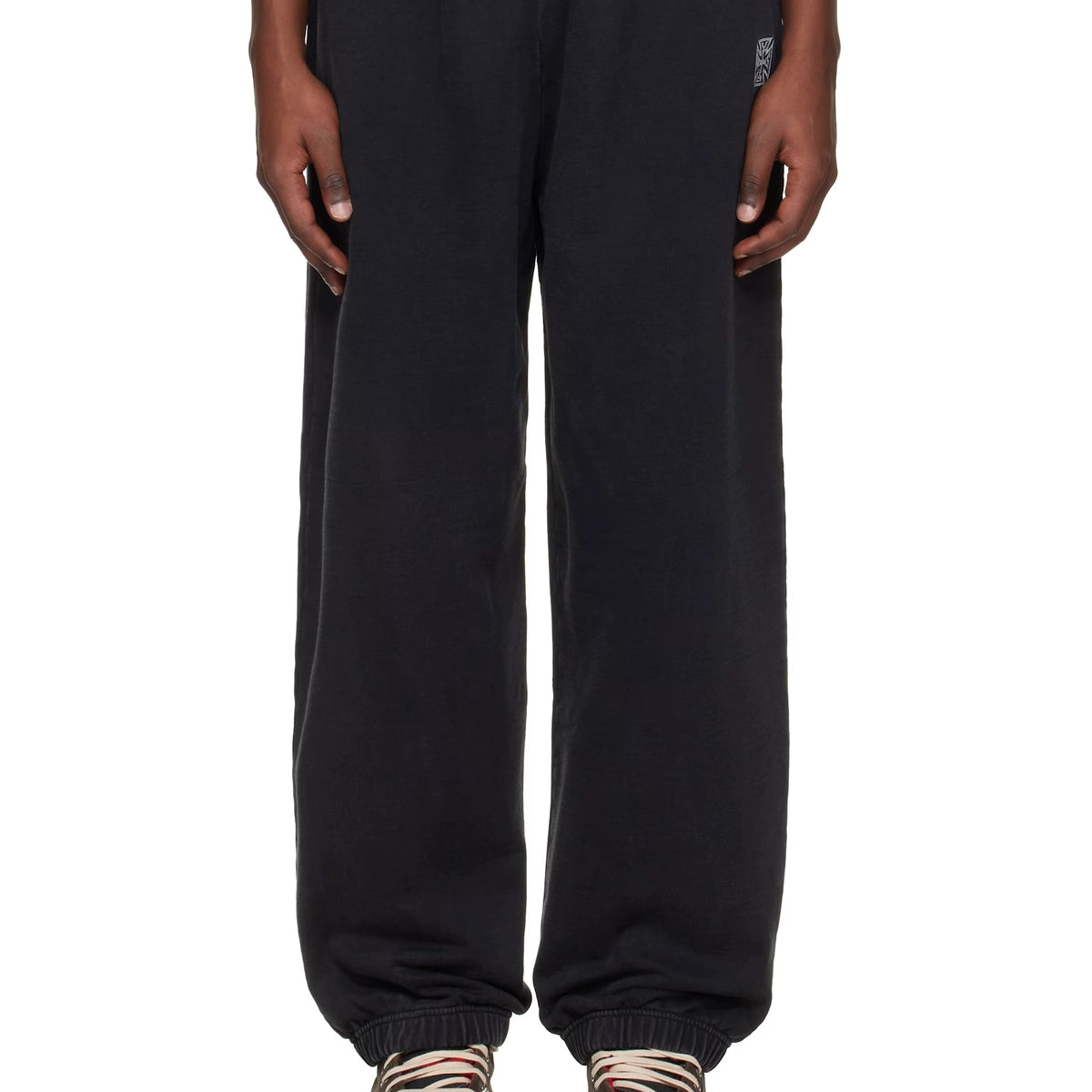 VETEMENTS (ヴェトモン) / BIKER CROSS LOGO SWEATPANTS | 公式通販