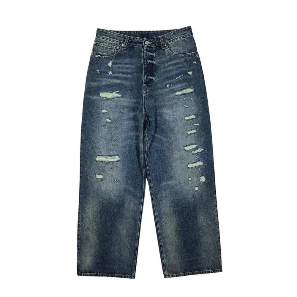 VETEMENTS の DISTRESSED BAGGY JEANS (UA66PA590N2804)