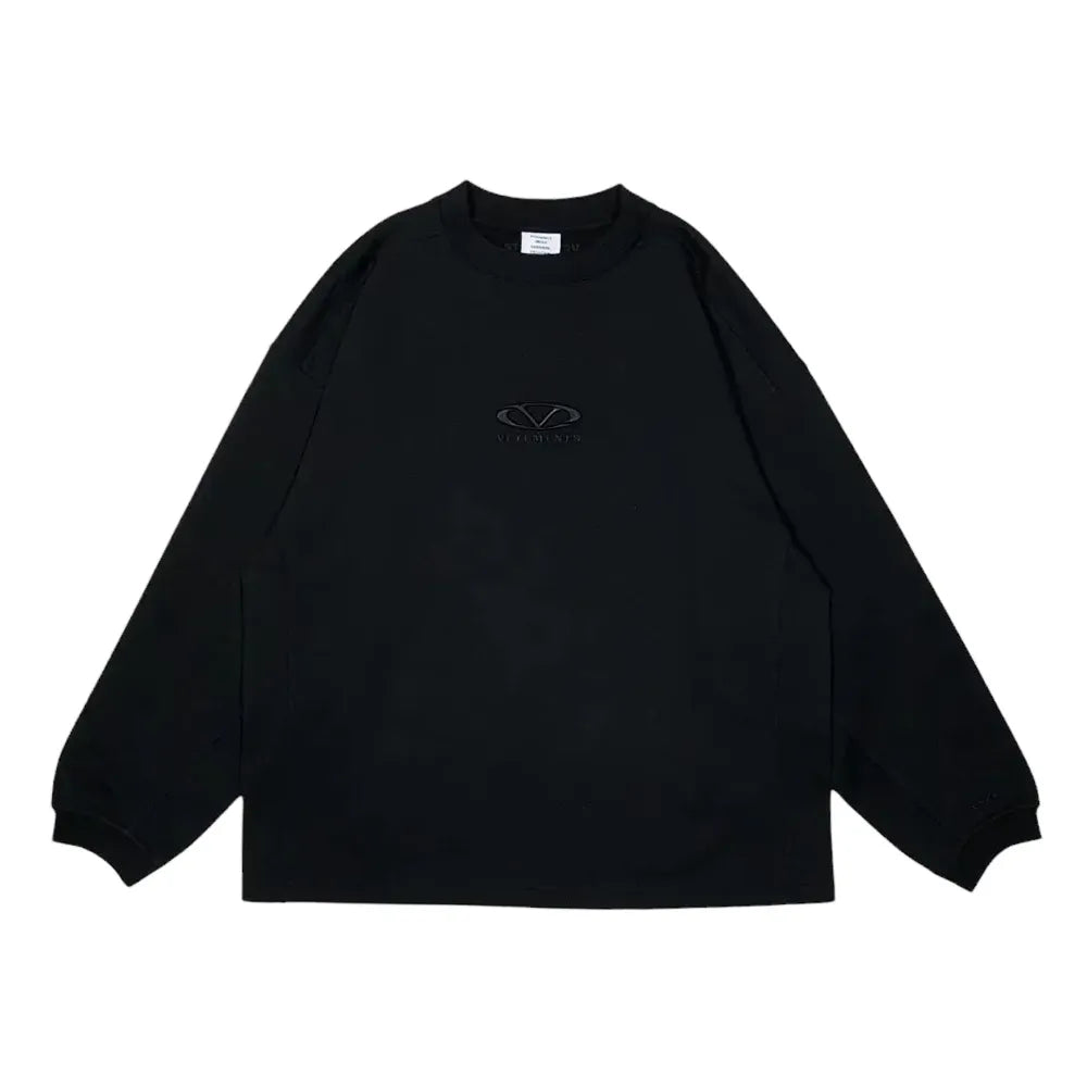 VETEMENTS の OVAL LOGO CROPPED CREWNECK (UA66CW600BB1302)