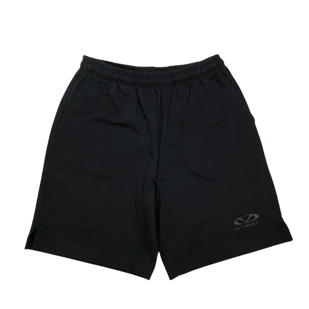 VETEMENTS の OVAL LOGO SHORTS (UA66SS600BB1302)