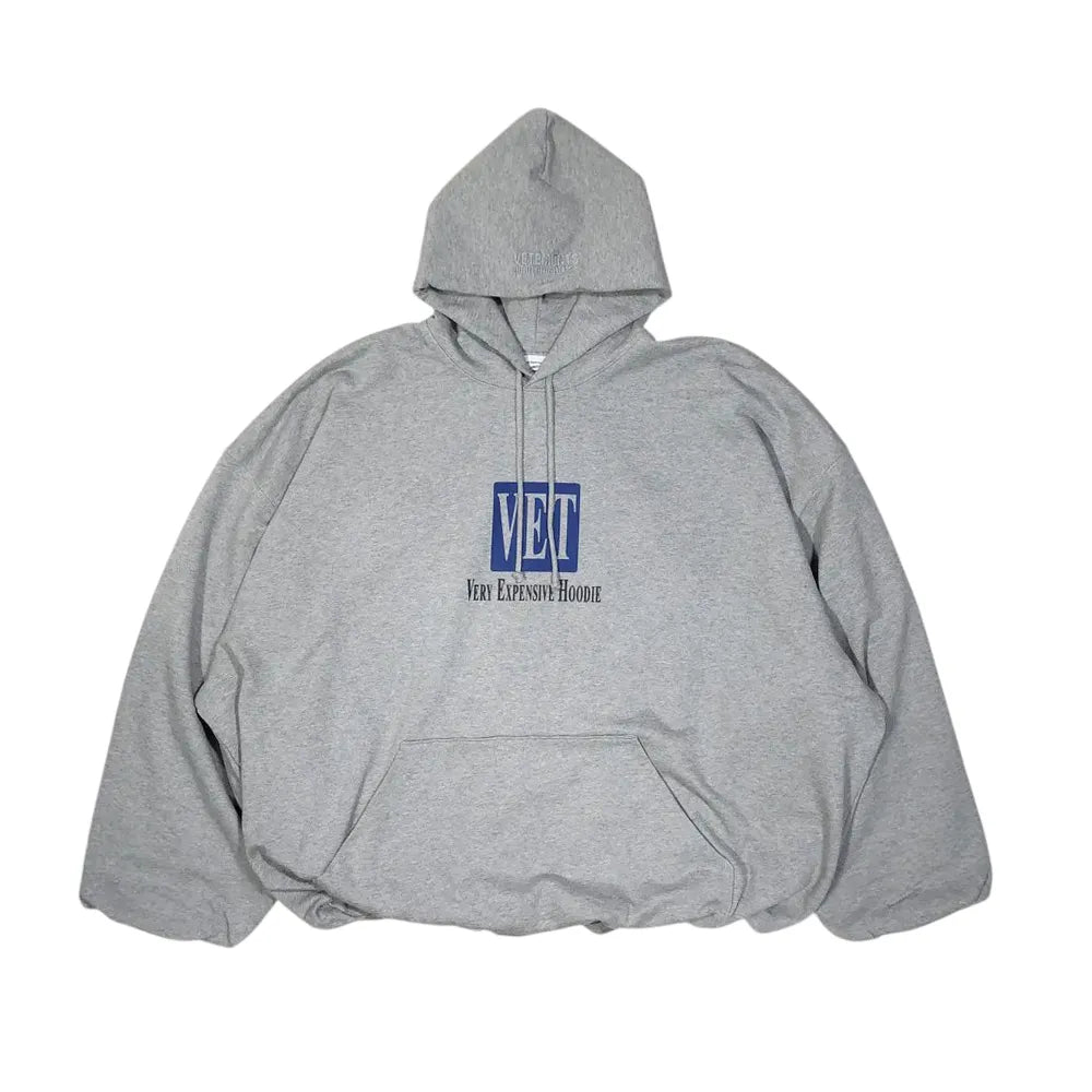 VETEMENTS の VET CROPPED CROPPED BOXY HOODIE (UA66HD640G1500)