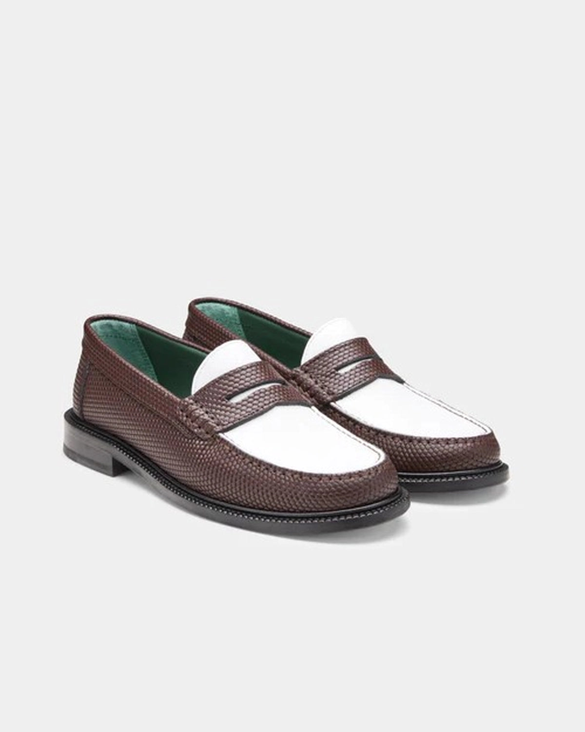 VINNY's の YARDEE MOCCASIN LOAFER (125-23-800)