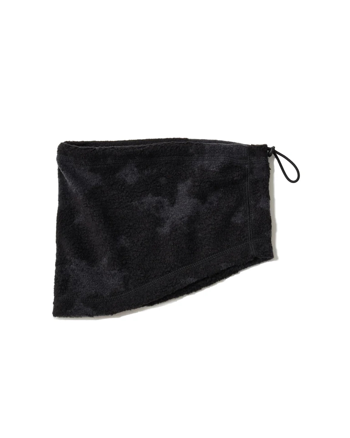 White Mountaineering  の CAMO FLEECE NECK WARMER (BK2673809)