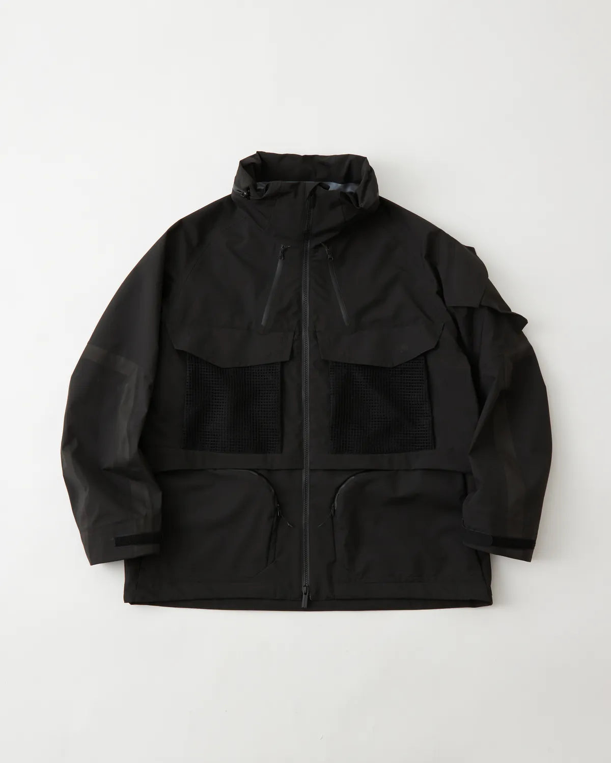 White Mountaineering  の GORE-TEX LUGGAGE JACKET (BK2571202)