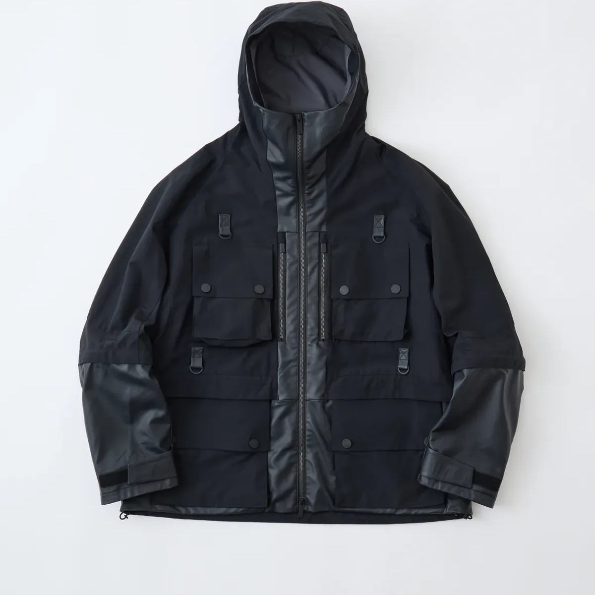 White Mountaineering（ホワイトマウンテニアリング