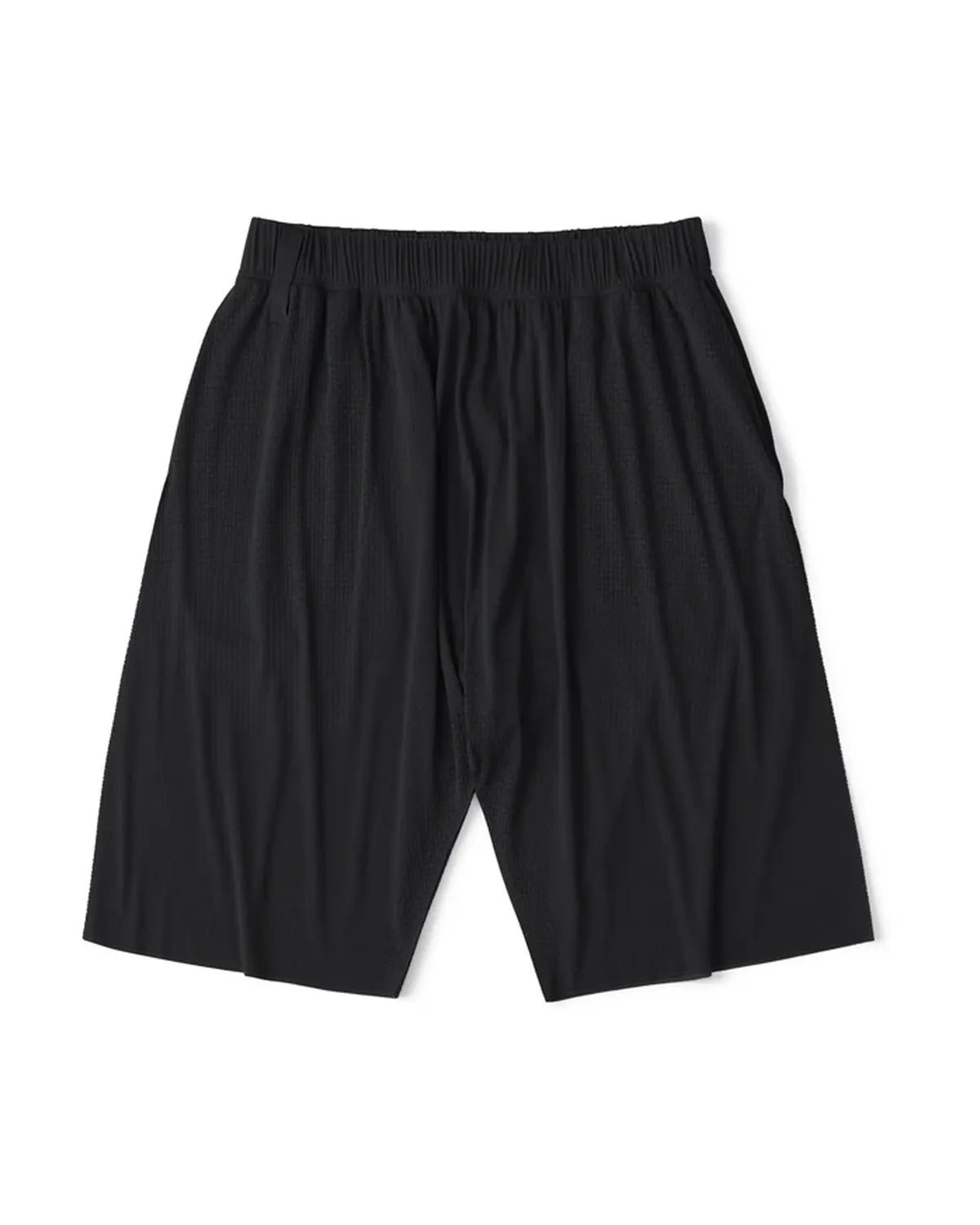White Mountaineering の Wair SHORT SAROUEL PANTS (WM2671419)