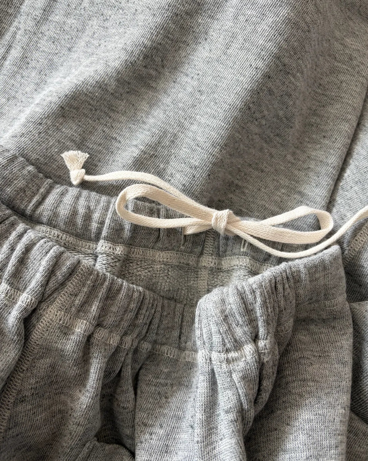 COMOLI / グレー裏毛 パンツ (D01-05047)