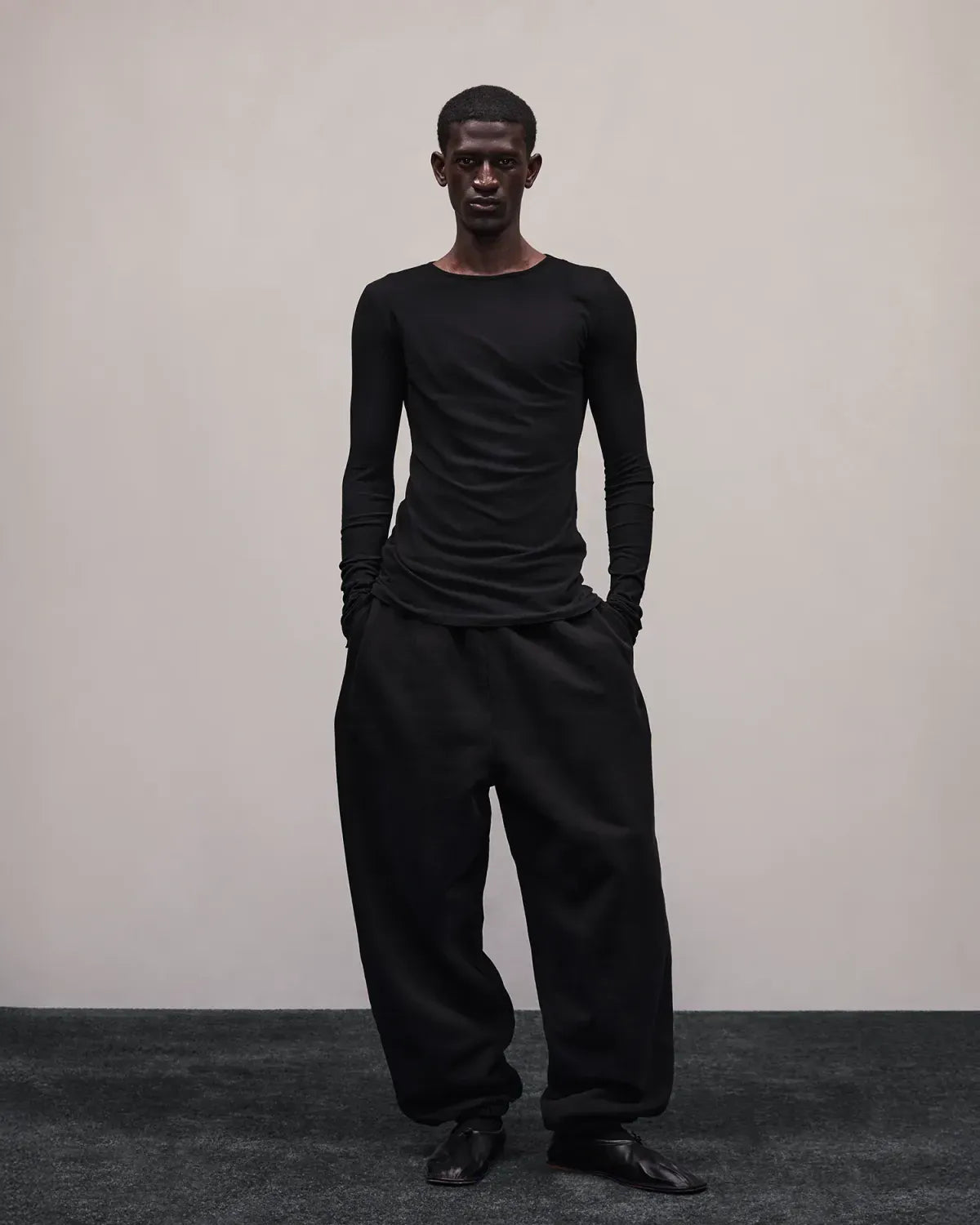 entire studios / STANDARD SWEATPANT (ESFW26PA07012)