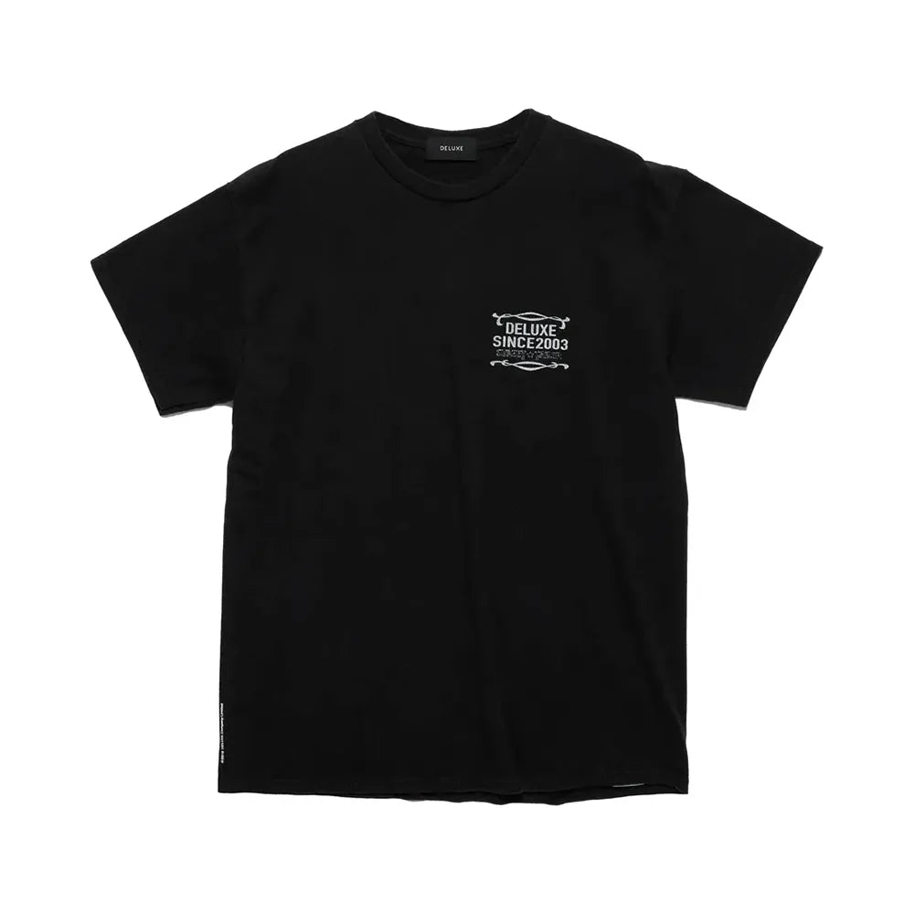 DELUXE の DELUXE VEGAS TEE