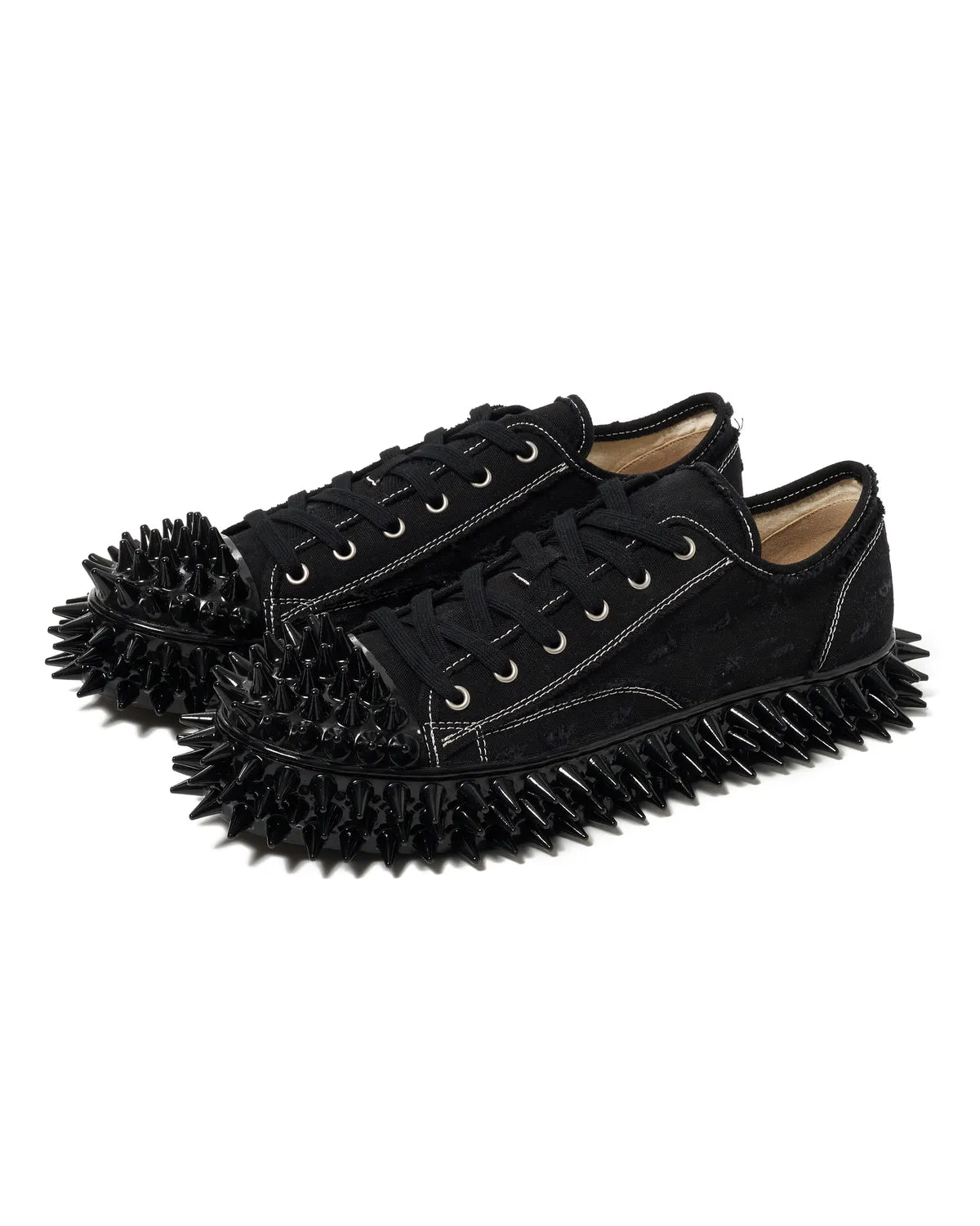 doublet の SPIKY LEATHER SNEAKER (25AW76FT63)