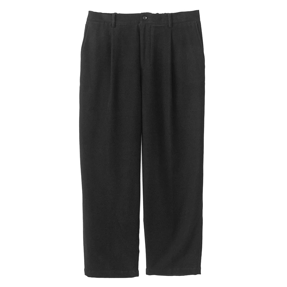 GraphpaperのSupima Moleskin Tapered Trousers