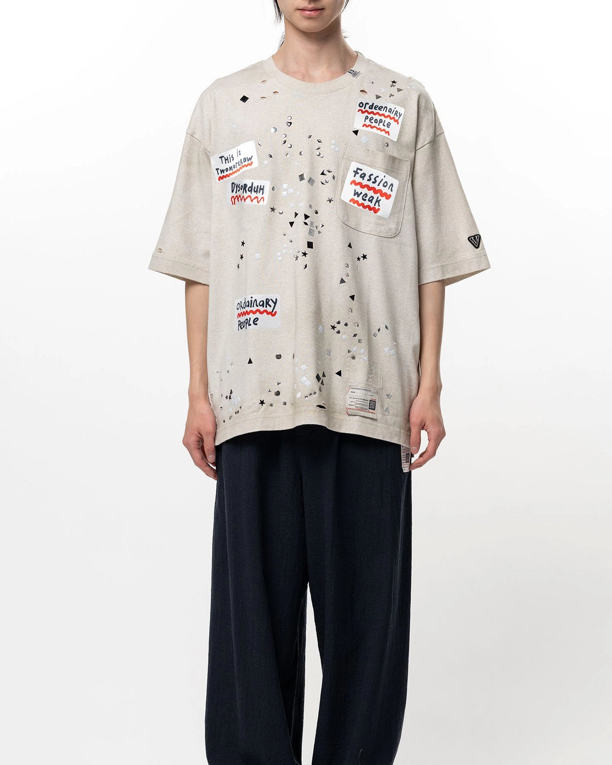 Maison MIHARA YASUHIRO / Embellished Sticker T-shirt (A16TS592)