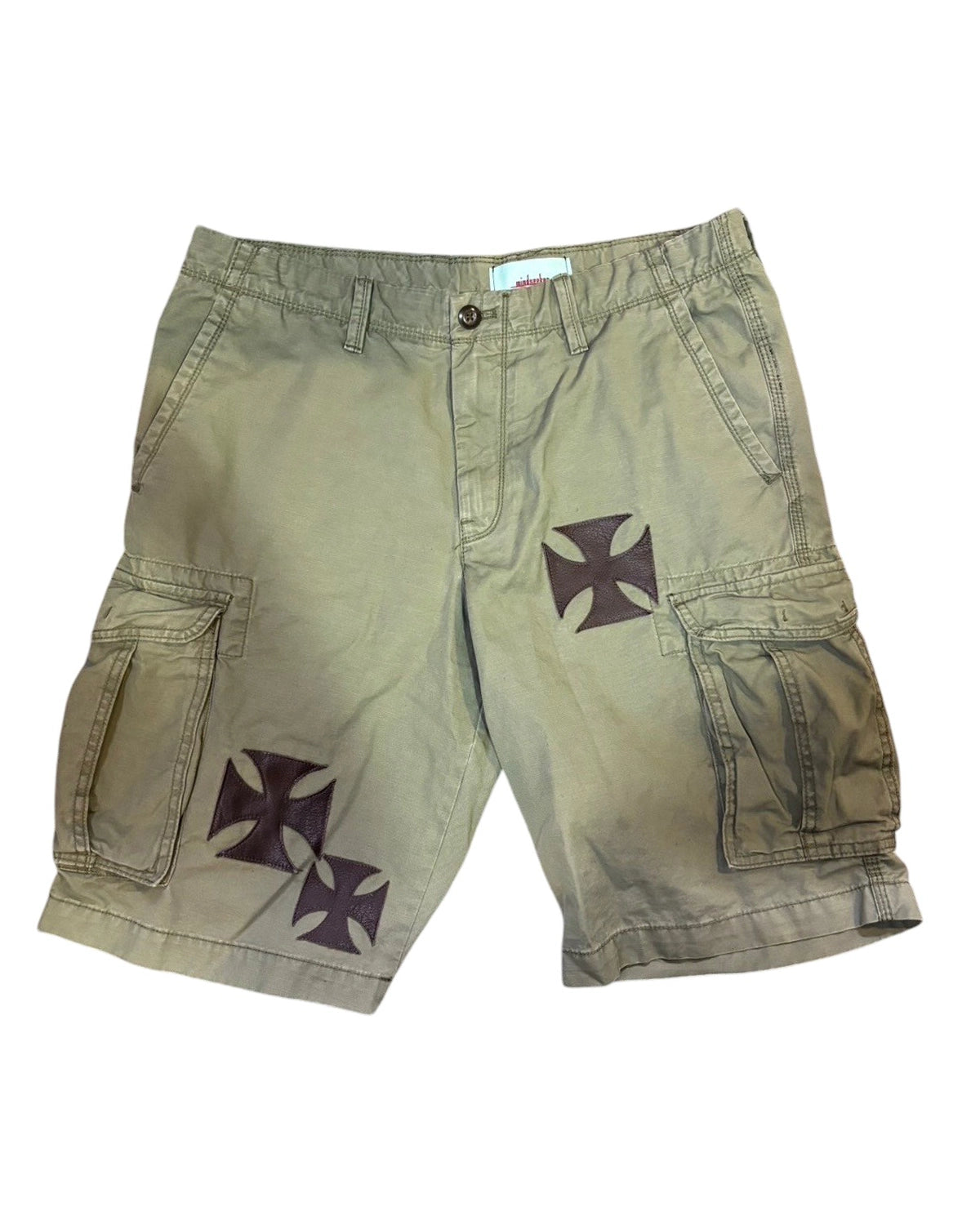 mindseeker の Vintage Remake Iron Cross Patch Camo Cargo Shorts (MSV-25-146)