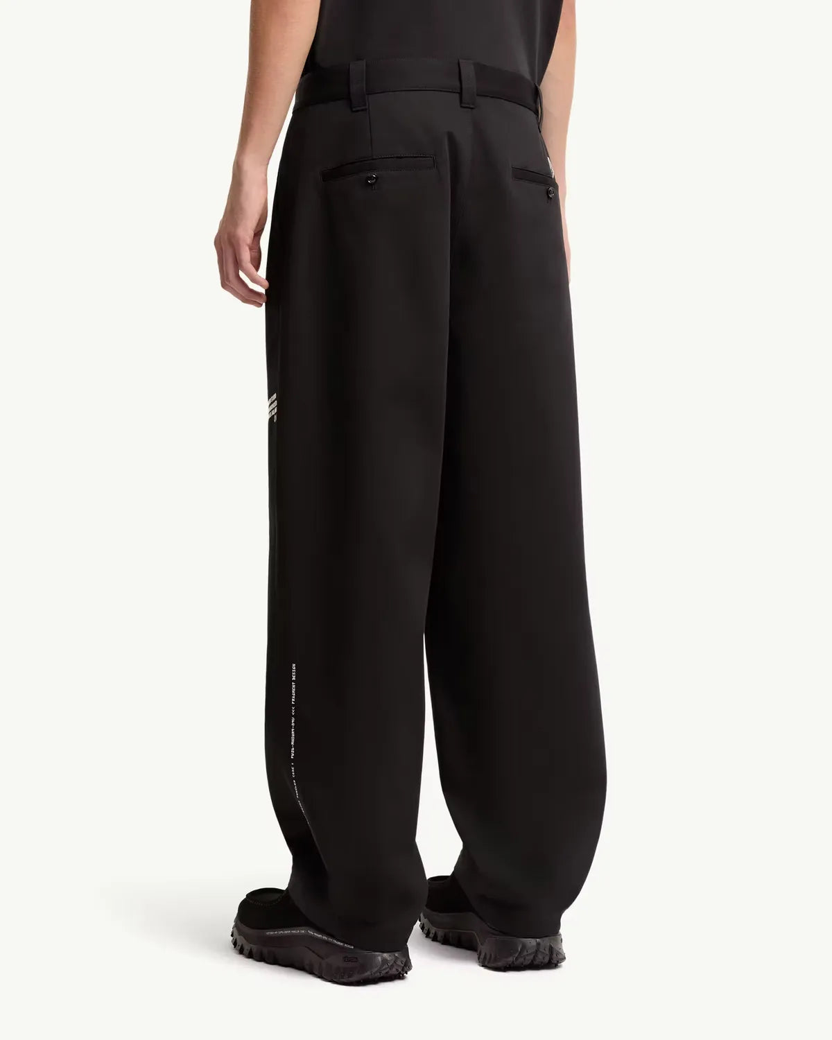 MONCLER × FRAGMENT / TROUSERS PANTS (L209U2A00001N1126)
