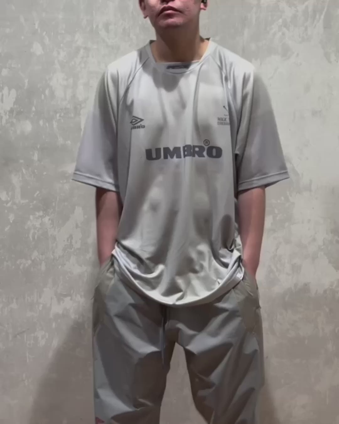 サイズL【新品】MAGIC STICK 25SS UMBROコラボ Tシャツ サイズXL【新品】MAGIC STICK 25SS UMBROコラボ Tシャツ - メルカリ